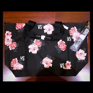 Victoria’s Secret Zippered Tote